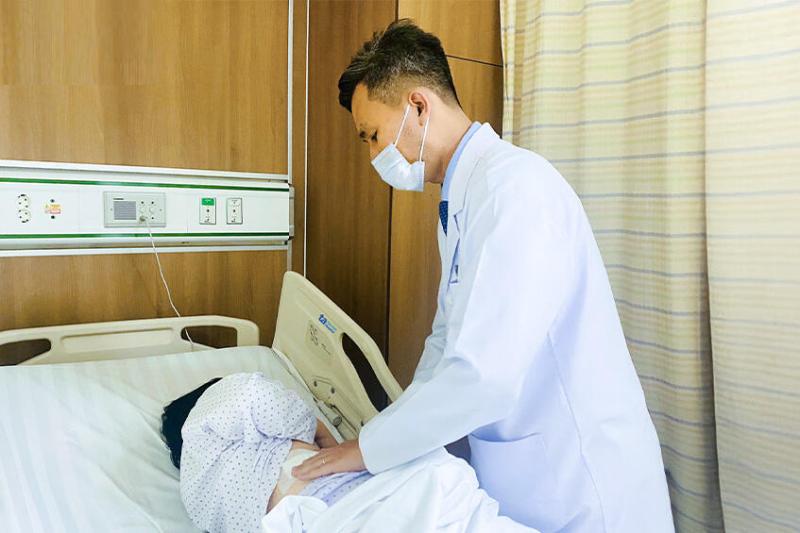 Thận "hóa đá, trắng xóa", xù xì biến dạng do lao- Ảnh 3.
