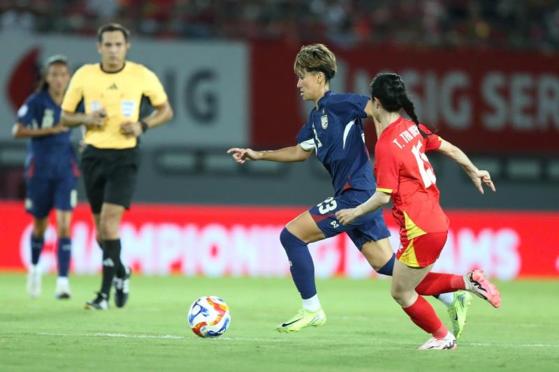 Tuyển Việt Nam xuất sắc hạ Thái Lan, giành ngôi đầu bảng AFF Cup theo cách ngoạn mục- Ảnh 1.