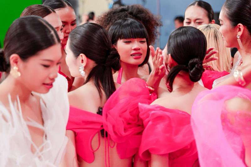 Thanh Hằng nổi giận chỉnh đốn 
