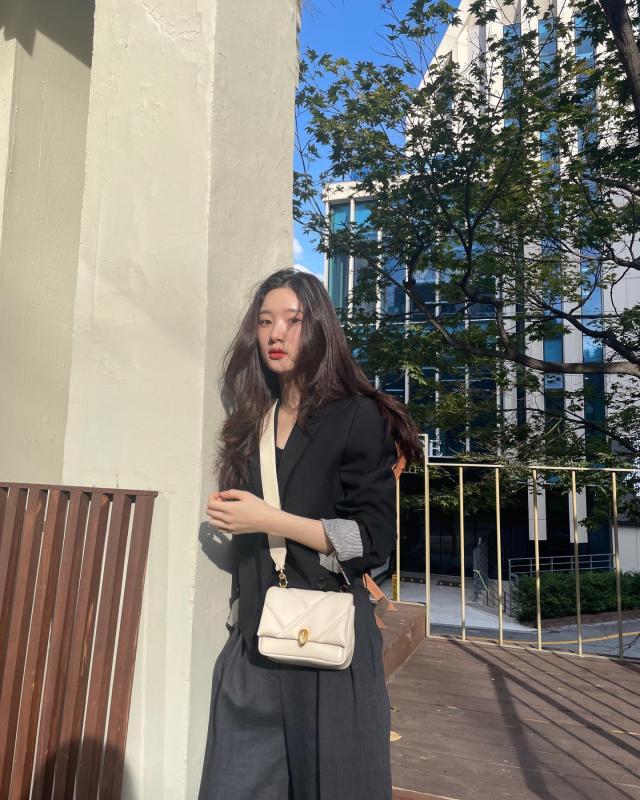 Nữ chính phim Hàn hot nhất lúc này: Trắng xinh như cục bông, style sành điệu không cần cố- Ảnh 11.