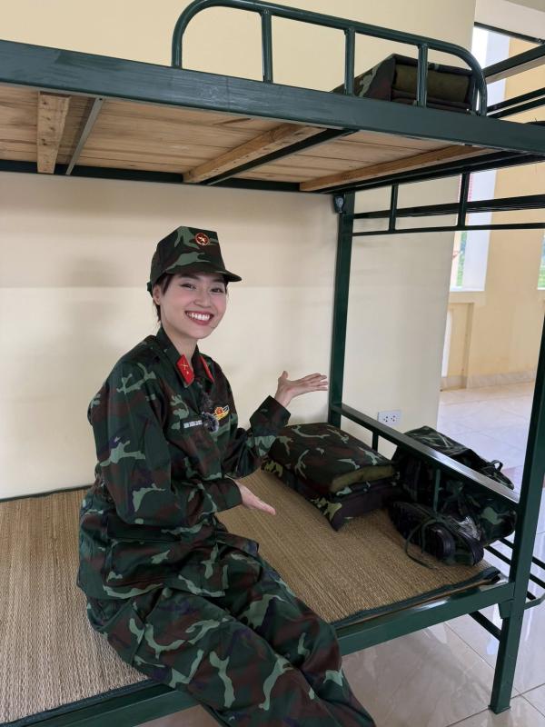 Lan Ngọc bất ngờ rời Sao Nhập Ngũ- Ảnh 5. Lan Ngọc bất ngờ rời Sao Nhập Ngũ- Ảnh 5.