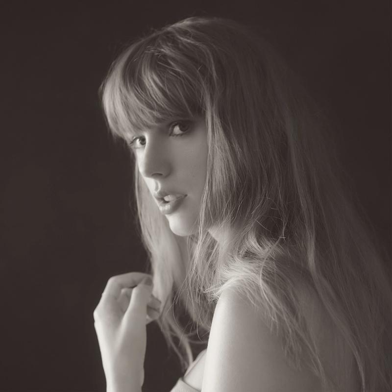 Màn comeback của Taylor Swift khiến fan “nín thở” hết lần này đến lần khác vì cấp độ bạo- Ảnh 4.