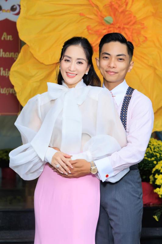 Nữ nghệ sĩ giữ chức Viện trưởng, ở nhà 800 m2 tại Bình Thạnh, lấy chồng kém 11 tuổi là học trò- Ảnh 1.