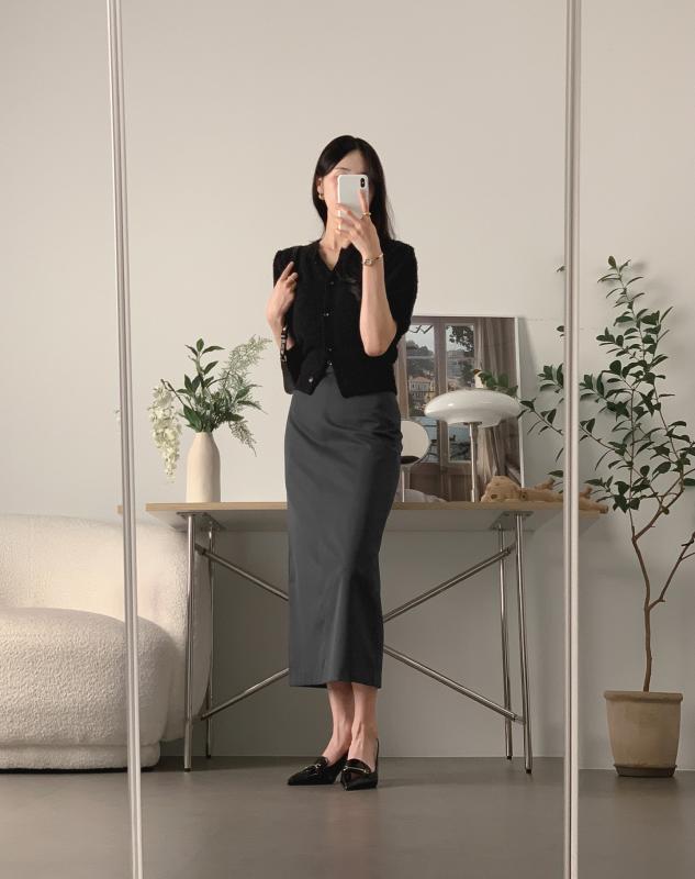 Mặc chân váy dài tới công sở: Phối đồ càng đơn giản như 10 cách này càng đẹp- Ảnh 2.