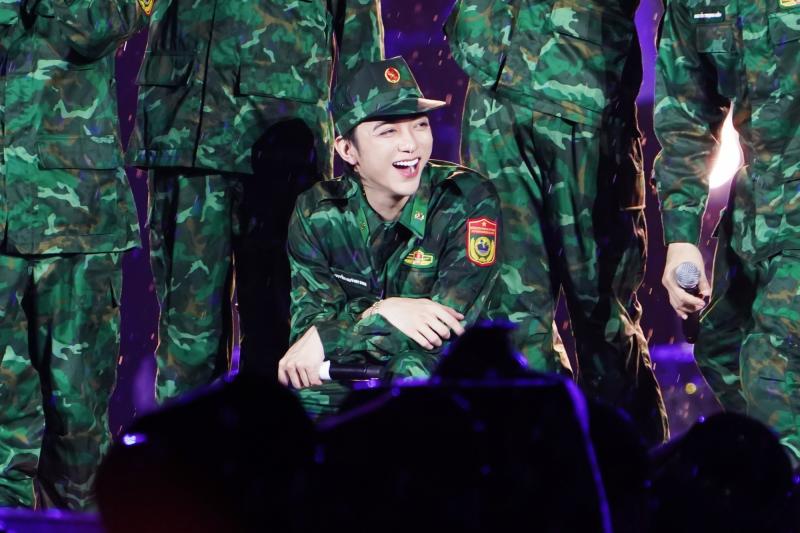 Hoàng tử Vpop cực đắt show dạo này: Có đêm chạy 2 show mệt bở người, cát-xê từng này thì tiền bao nhiêu cho hết!- Ảnh 4.