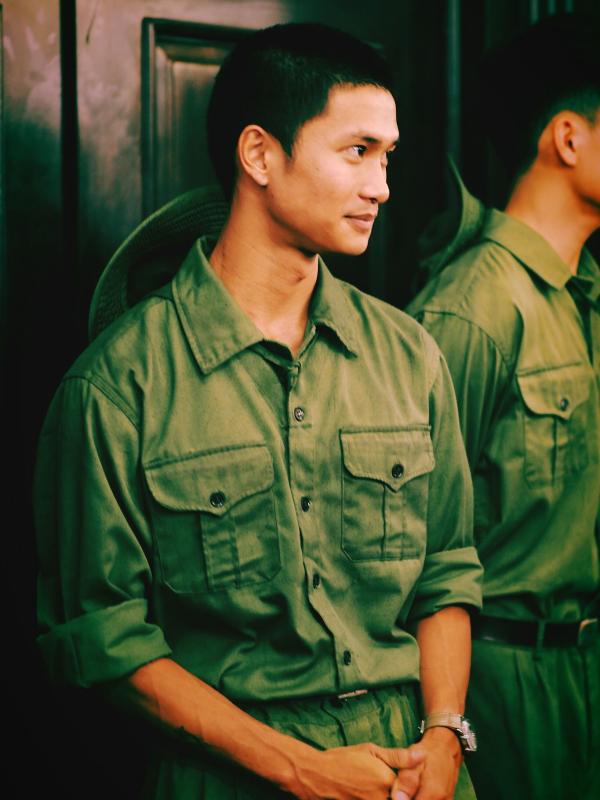 Nhạc Việt hot nhất hiện nay: Ca sĩ cứ diễn là khóc, “đem thanh xuân gieo tự do cho đất nước” khiến cả triệu người thổn thức- Ảnh 9.