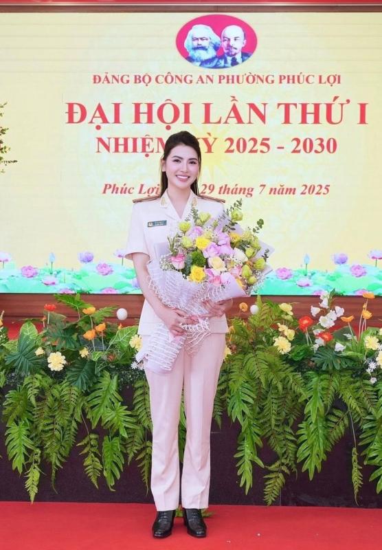 Thiếu tá Công an nhập vai "girl phố" Mai Ly lan tỏa lòng tự hào dân tộc qua tà áo dài truyền thống- Ảnh 14.