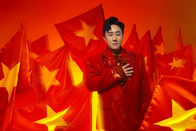 “Điều quan trọng không phải có bao nhiêu người hát về Tổ quốc, mà là mỗi người truyền tải nó bằng cảm xúc, trải nghiệm thật sự của mình”- Ảnh 3.
