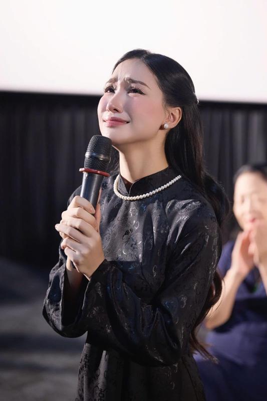 Hòa Minzy thẳng thắn đáp trả khi bị yêu cầu ngưng hát nhạc đỏ- Ảnh 3.