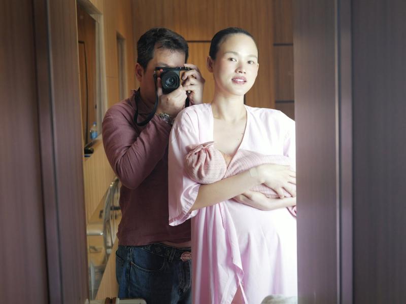 Mỹ nhân Việt vừa sinh con: Lộ nhan sắc 0% son phấn, được chồng chi tiền khủng để ở cữ- Ảnh 3.
