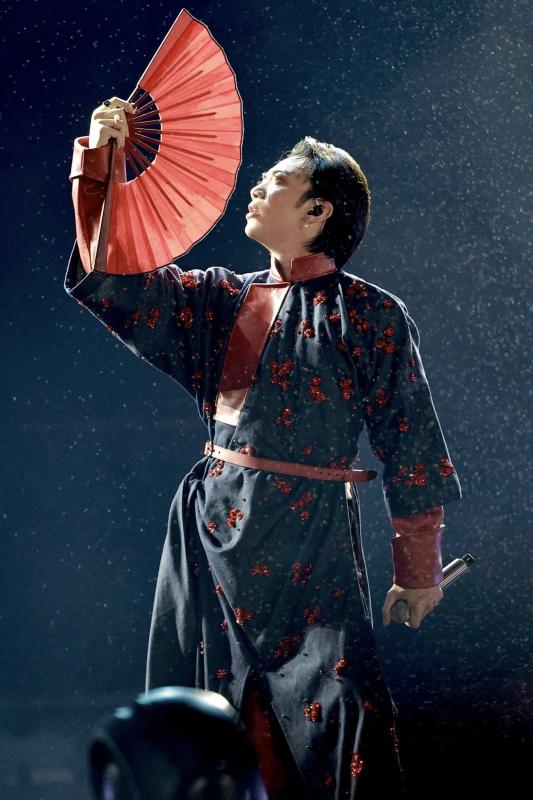 Hoàng tử Vpop cực đắt show dạo này: Có đêm chạy 2 show mệt bở người, cát-xê từng này thì tiền bao nhiêu cho hết!- Ảnh 3.
