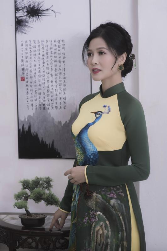 Nữ diễn viên 47 tuổi mặc áo dài quá đẹp trong Mưa Đỏ, đơn giản nhưng đầy cảm xúc- Ảnh 9.