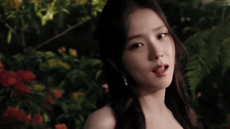 Thành viên đẹp nhất BLACKPINK rất xinh nhưng sao “sến” như quảng cáo năm 2000 thế này?- Ảnh 4.