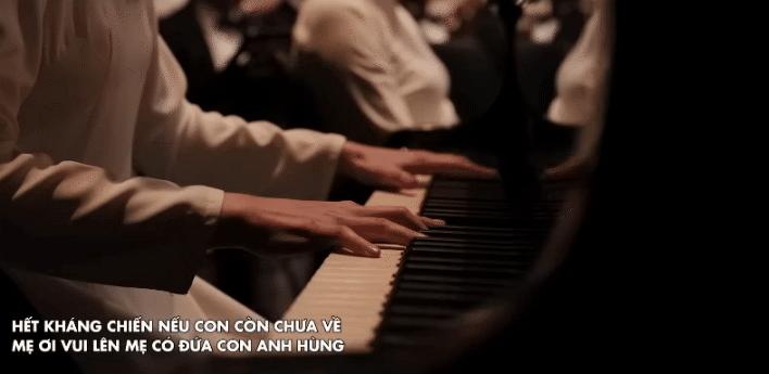 Nhạc Việt hot nhất hiện nay: Ca sĩ cứ diễn là khóc, “đem thanh xuân gieo tự do cho đất nước” khiến cả triệu người thổn thức- Ảnh 2.
