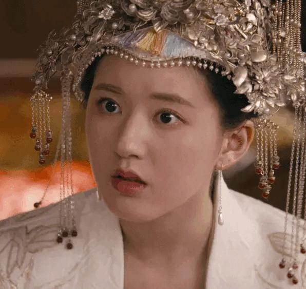 4 bộ phim đánh dấu thời kỳ đỉnh cao nhan sắc của Triệu Lộ Tư, có lần còn đẹp hơn cả Địch Lệ Nhiệt Ba- Ảnh 4.