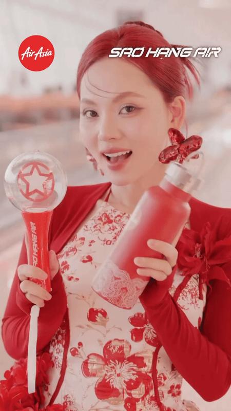 Gái xinh Việt biểu diễn trên máy bay khiến ai cũng ngỡ là Baifern- Ảnh 3.