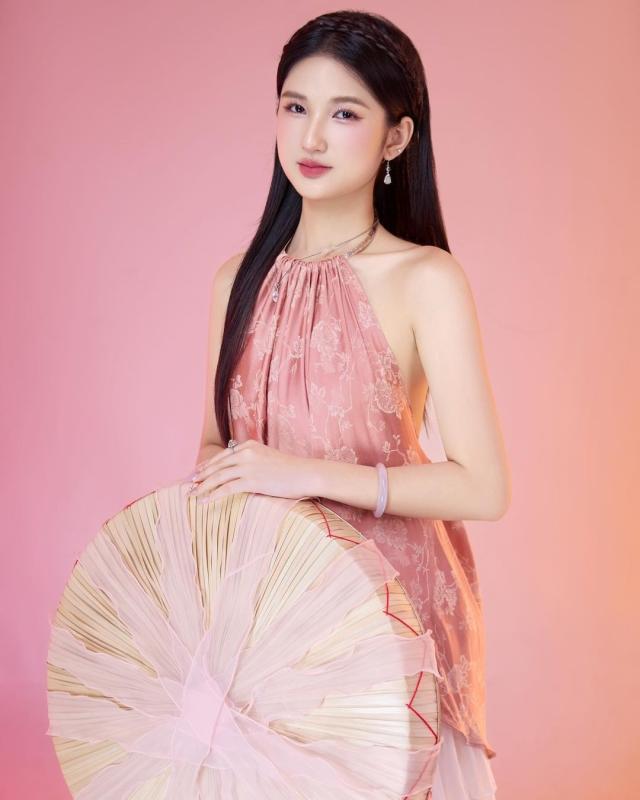 Nàng Mơ để lộ mặt mộc trước ống kính, netizen nhận xét thua Lọ Lem ở điểm này- Ảnh 7.