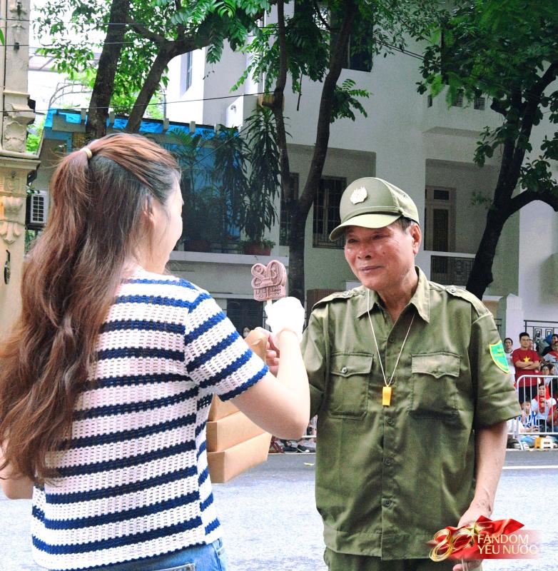 Dàn sao tại buổi sơ duyệt Đại lễ 2/9: Đen Vâu - Hoàng Thùy Linh chung khung hình, Tiểu Vy - Lương Thùy Linh rạng rỡ qua camera thường- Ảnh 11.
