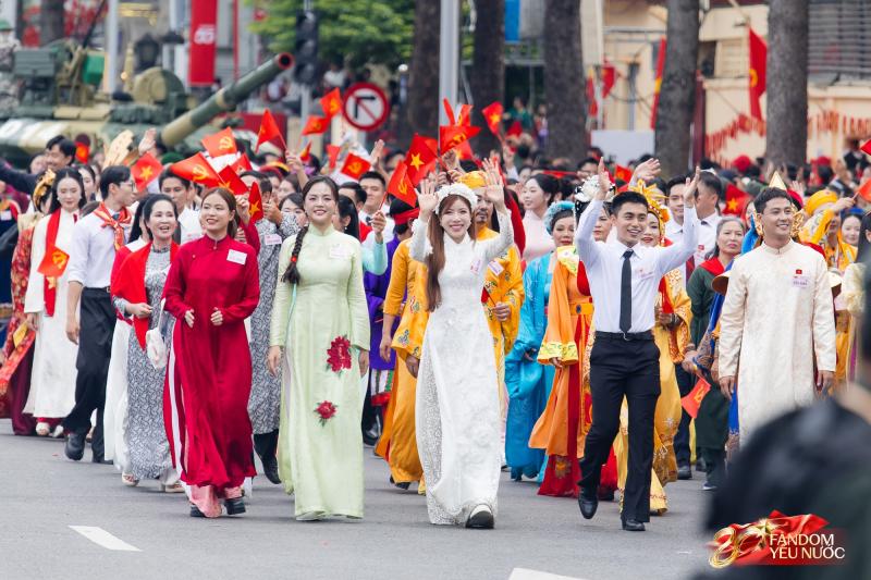 Đen Vâu ghi điểm vì 1 hành động cực tinh tế với chiến sĩ công an làm nhiệm vụ tổng duyệt A80- Ảnh 5.