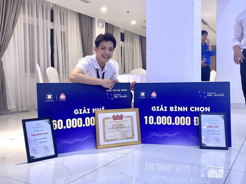 Chàng Á vương chọn Ngoại thương để... làm công nghệ, 4 năm sau giành Quán quân khởi nghiệp, tốt nghiệp loại xuất sắc- Ảnh 5.