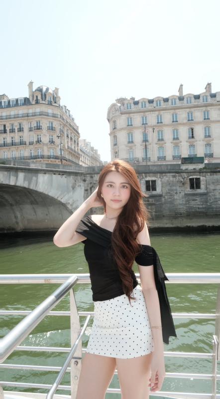 Nhan sắc con gái MC Quyền Linh gây bão mạng- Ảnh 2.