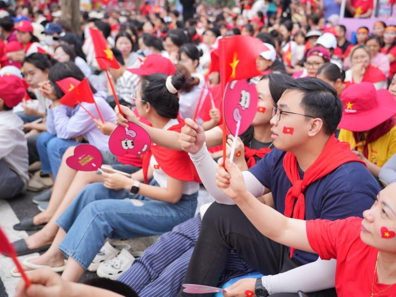 Lotte tặng miễn phí 5000 phần quà cho người dân theo dõi duyệt binh Quốc Khánh- Ảnh 5.