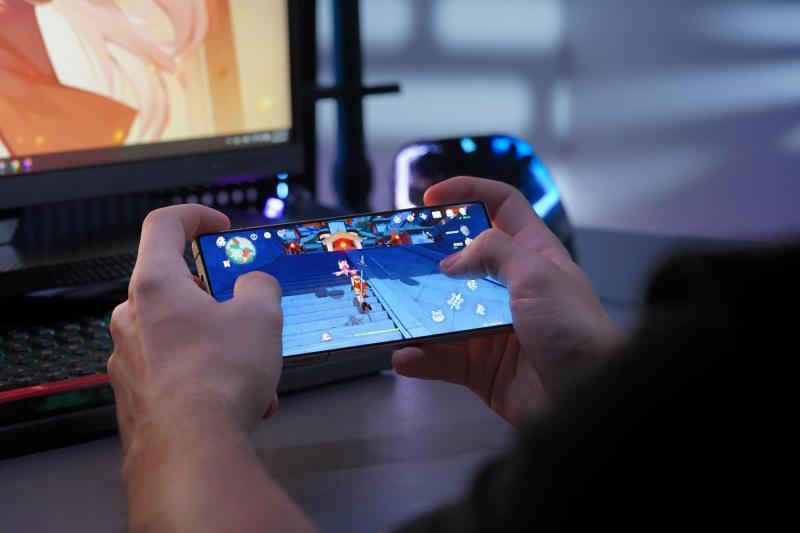 Giảm đến 4.000.000 đồng khi mua Gaming Phone REDMAGIC 10S Pro tại FPT Shop- Ảnh 3.