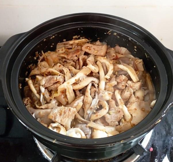 Loại nấm được ví như "hải sản của đất", vừa rẻ lại bổ dưỡng, cực sẵn ở chợ Việt- Ảnh 1.