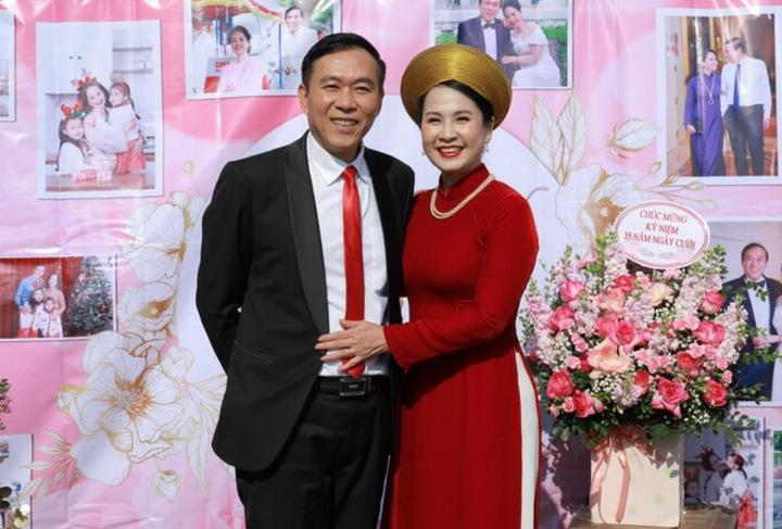 Hôn nhân gần 4 thập kỷ của vợ chồng nghệ sĩ nổi tiếng tham gia diễu hành dịp 2/9- Ảnh 4.