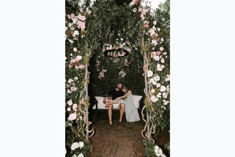 Màn cầu hôn Travis Kelce dành cho Taylor Swift đã được tiên tri từ 20 năm trước?- Ảnh 5.
