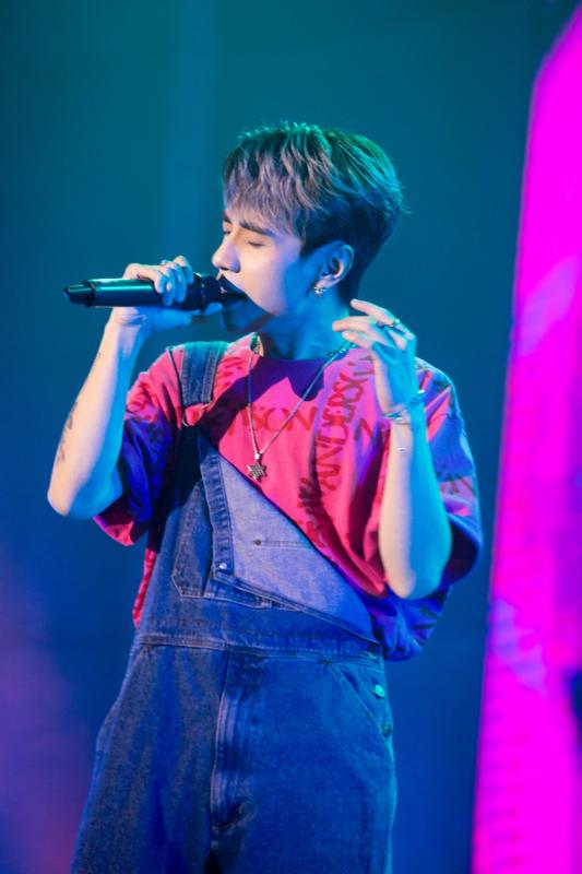 5 group FC đông nhất Việt Nam: Top 1 gây sốc, Sơn Tùng lẫn HIEUTHUHAI còn thua cả Jack- Ảnh 1.