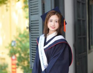 Điều ít biết về nữ thủ khoa kép trường Đại học Dược Hà Nội