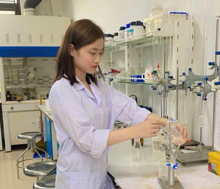 Điều ít biết về nữ thủ khoa kép trường Đại học Dược Hà Nội- Ảnh 2.