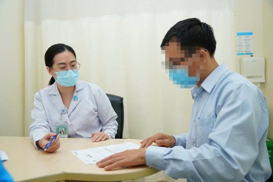 Bệnh gout "tấn công" người trẻ- Ảnh 1. Bệnh gout "tấn công" người trẻ- Ảnh 1.