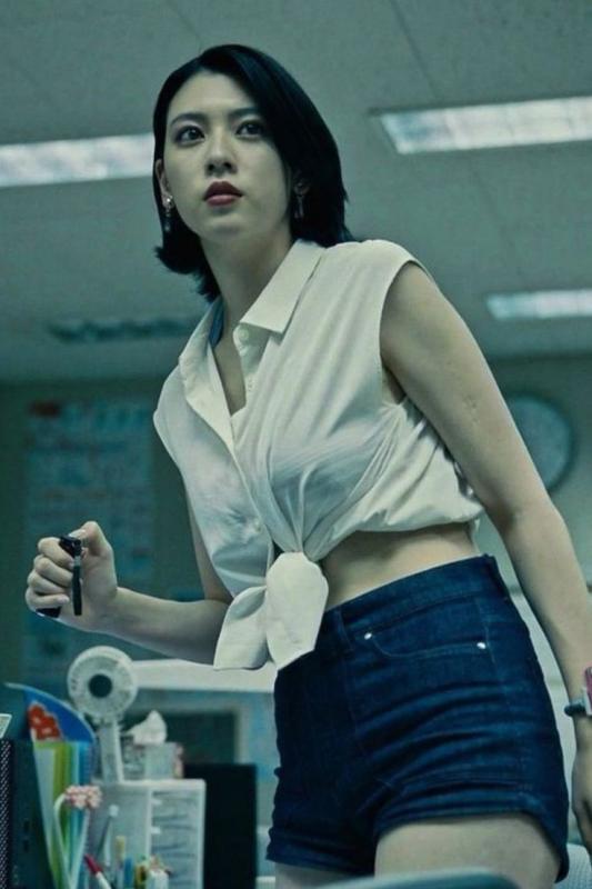 Ngắm mỹ nhân 18+ này mà chỉ muốn ngất luôn tại chỗ: Visual xô đổ mọi chuẩn mực, body nóng bỏng đốt cháy màn hình- Ảnh 4.