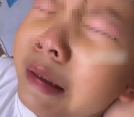 Bé trai 11 tuổi tay co giật, khó thở sau khi làm bài tập về nhà suốt 14 tiếng- Ảnh 3.