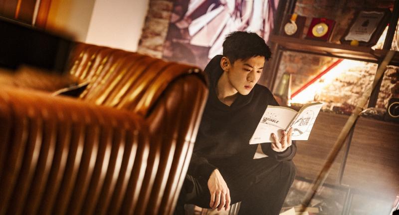 Bao năm mới lại có 1 mỹ nam diễn xuất nâng tầm nhan sắc: Visual này 100/10 điểm, xem mà thấy khó thở theo- Ảnh 1.