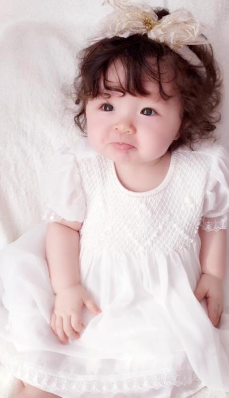 Con gái Elly Trần: Từng là "em bé hot nhất MXH" nay là thiếu nữ xinh đẹp vượt cả mẹ- Ảnh 4.