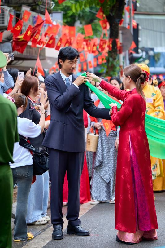 Hoàng Thuỳ Linh - Đen Vâu lộ ảnh ôm sát rạt chỉ vì 1 cú trượt tay, thái độ đàng gái nói lên tất cả!- Ảnh 6.