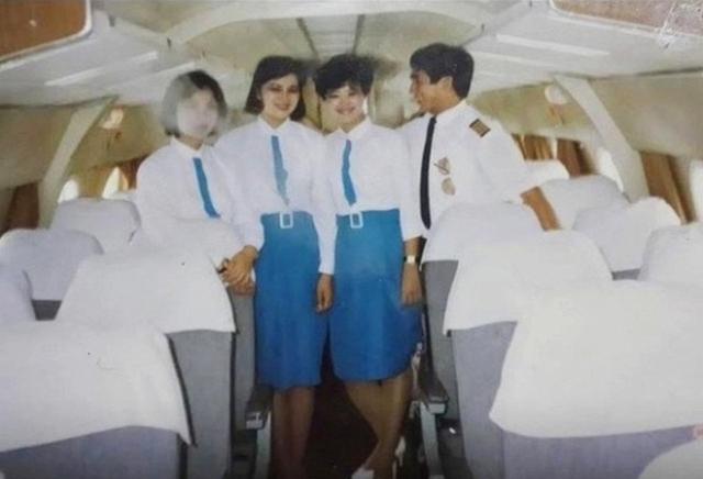 Áo dài xanh xuất hiện trong Tử Chiến Trên Không là lịch sử đặc biệt của Vietnam Airlines- Ảnh 5.