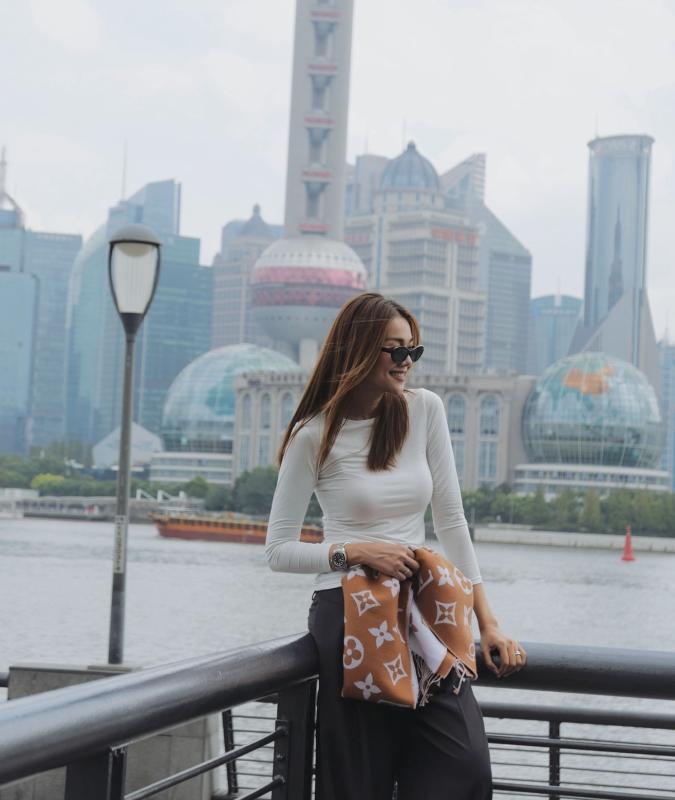 Thanh Hằng gợi ý 10 set đồ mùa thu đẹp và sang dành cho phụ nữ trên 40 tuổi- Ảnh 7.