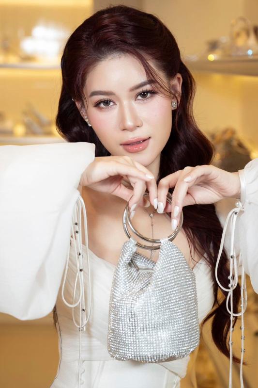 Tiểu thư 7000 tỷ bí mật kết hôn với Anh tài Vbiz?- Ảnh 4.