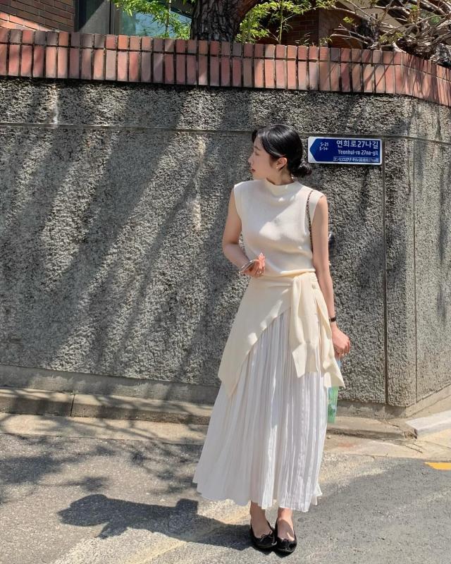 Phong cách mãi nhàm chán nếu chị em không biết 4 mẫu chân váy mùa thu đang là mốt- Ảnh 7. Phong cách mãi nhàm chán nếu chị em không biết 4 mẫu chân váy mùa thu đang là mốt- Ảnh 7.