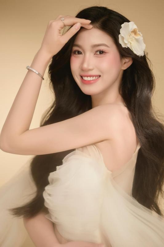 Visual sáng bừng hoà chung không khí yêu nước của hotgirl bóng chuyền Nguyễn Thị Phương- Ảnh 9.