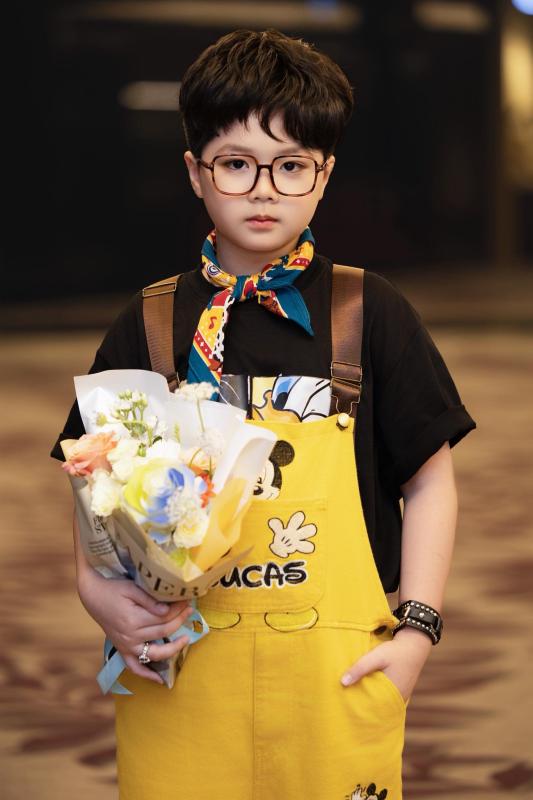 Sao nhí 2016 hút 5,6 triệu view nhờ diễn cảnh khóc quá đỉnh, mỹ nam tương lai cứ lên sóng là gây gốt- Ảnh 10.