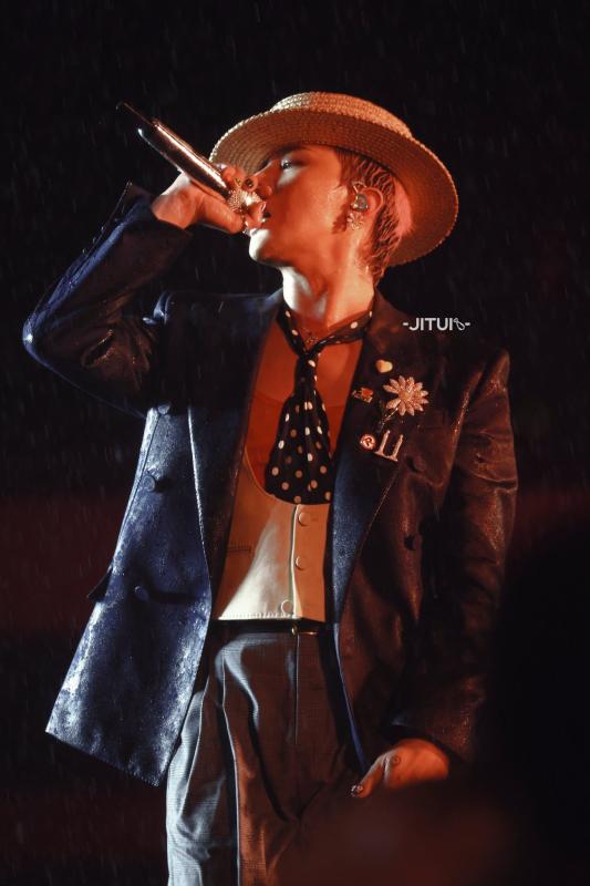 Bùng nổ phản ứng về concert G-Dragon tại Hà Nội: Dân tình sốt ruột vì chỉ có 1 đêm, nhiều lo lắng liên quan đến vé- Ảnh 2.