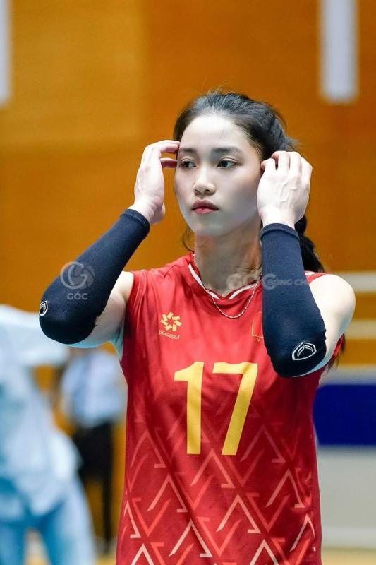 Visual sáng bừng hoà chung không khí yêu nước của hotgirl bóng chuyền Nguyễn Thị Phương- Ảnh 7.