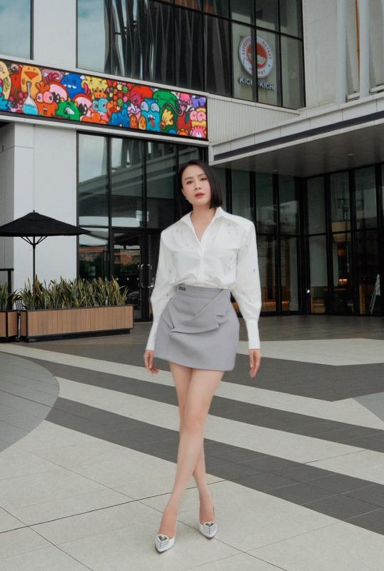Hồng Diễm được khen không ngớt về nhan sắc tuổi 42, phong cách thời trang cực trẻ trung và thanh lịch- Ảnh 7.