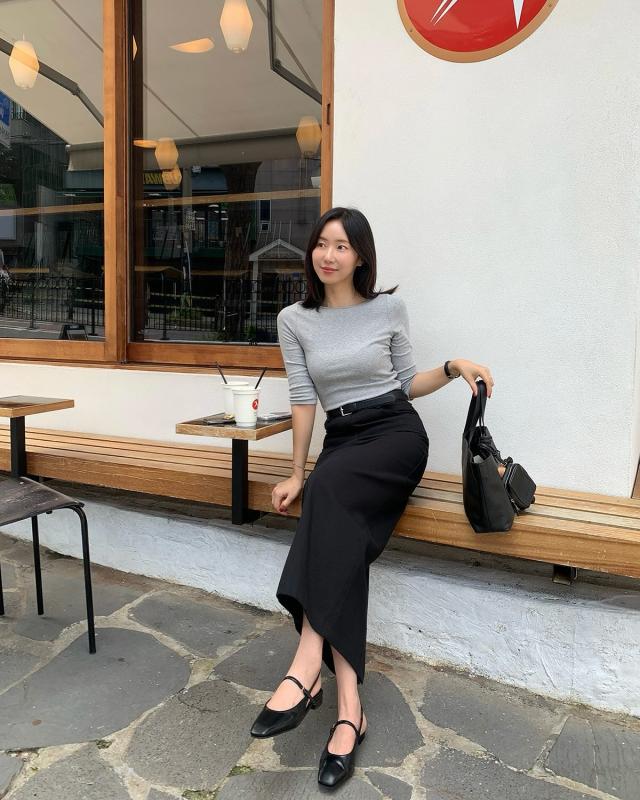 4 món thời trang màu trung tính đáng sắm nhất vì dễ phối đồ, cứ mặc lên là sang- Ảnh 6.