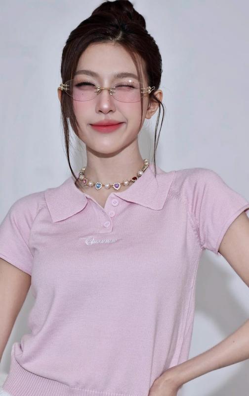Biểu cảm gượng gạo của dàn sao khi nghe album đầu tay của Em Xinh giỏi Văn, 1 người còn “nhăn cả mặt”?- Ảnh 4. Biểu cảm gượng gạo của dàn sao khi nghe album đầu tay của Em Xinh giỏi Văn, 1 người còn “nhăn cả mặt”?- Ảnh 4.